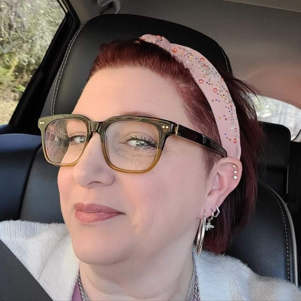 Meet your Posher, Leah